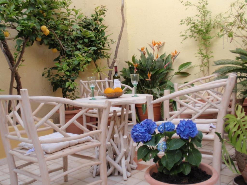 Petrino Aparthotel Rhodes City Exterior foto